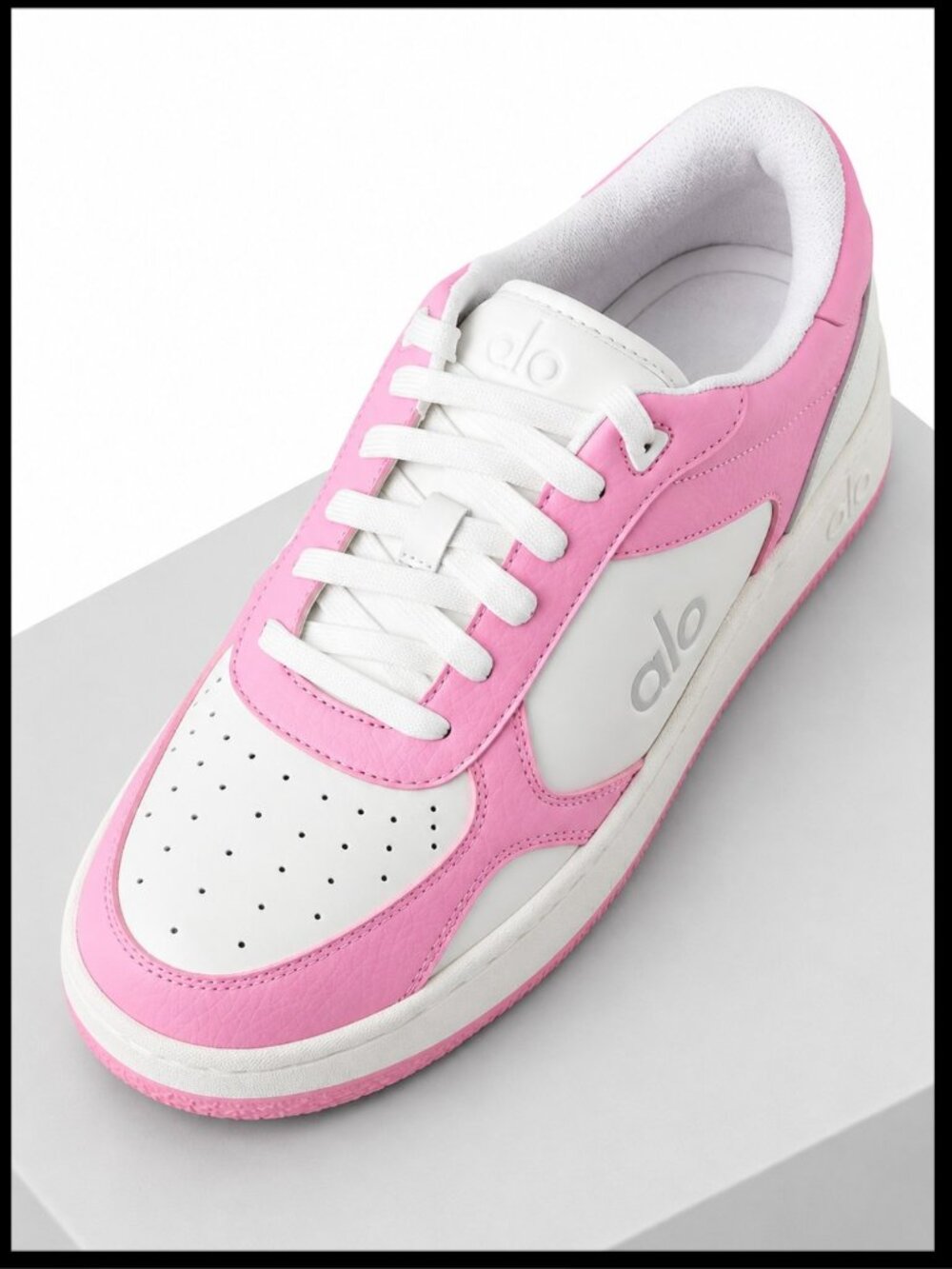 ALO Yoga Recovery Mode Sneaker Unisex Vegan Leather Pink White Men 9 Women 10.5